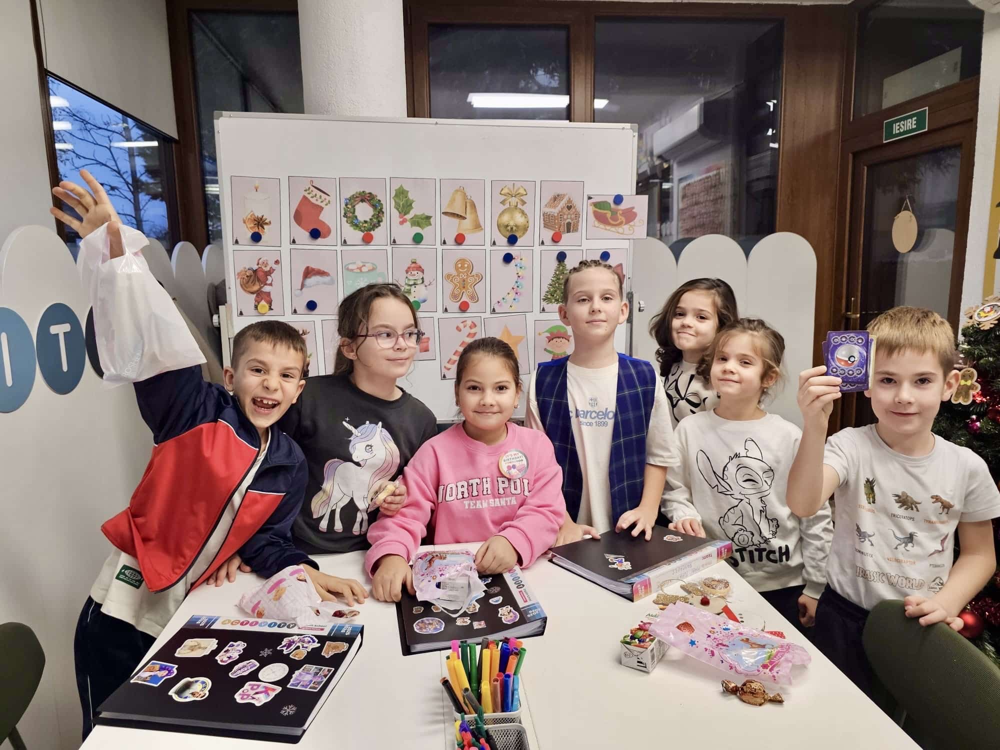 poza de grup cu elevii unei grupe de engleza