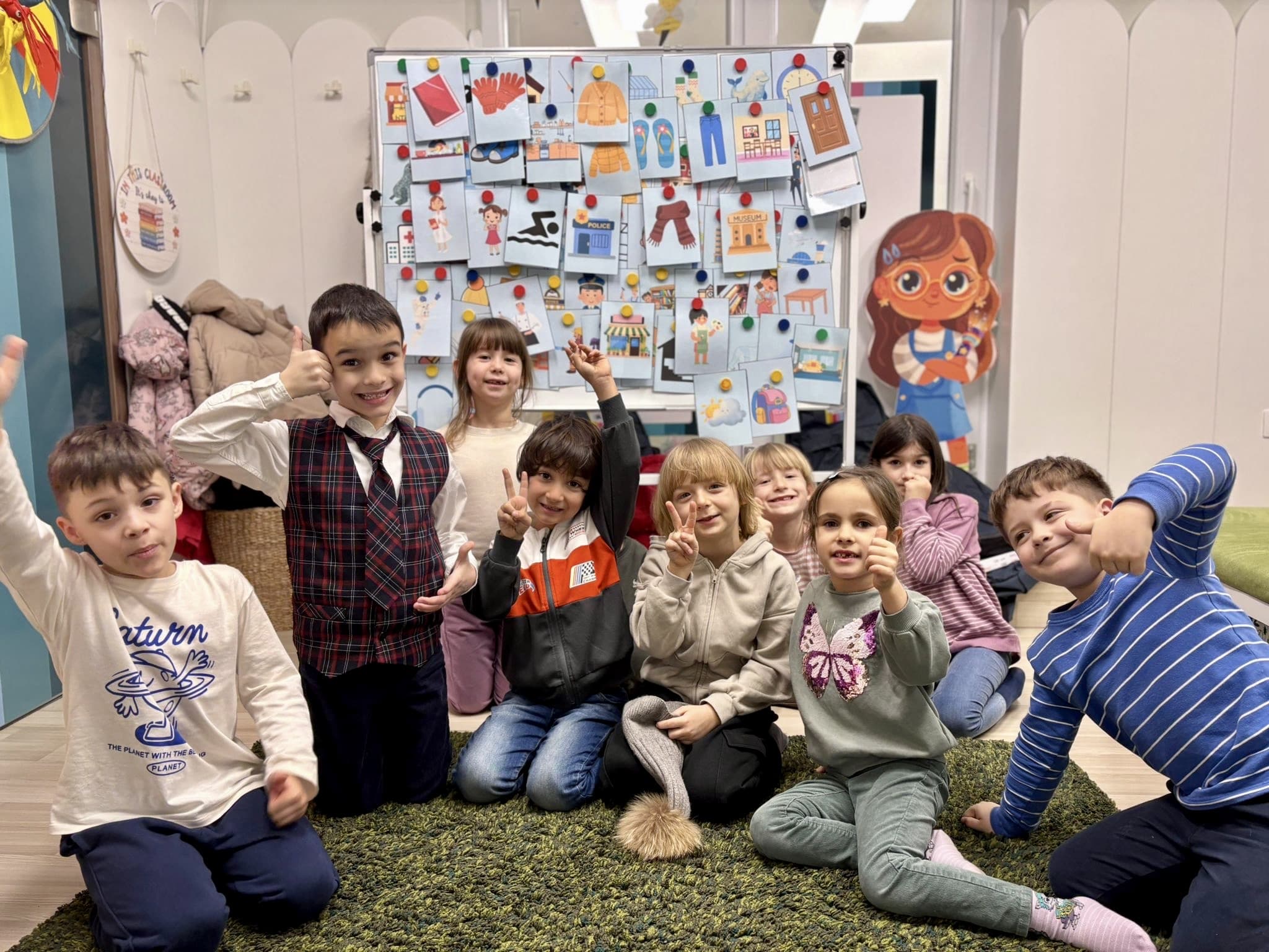 poza de grup cu elevii unei grupe de engleza